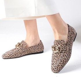 Resim Mio Gusto Myrcella Hakiki Süet Bej Renk Leopar Desenli Zincir Aksesuarlı Küt Burunlu Kadın Loafer Ayakkabı 