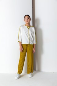 Resim Kız Çocuk Bisiklet Yaka Oversize Broş Çiçek ve Biye Detaylı Bluz - Ekru/Yeşil - 7 Yaş 
