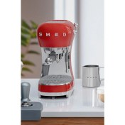 Resim Smeg ECF02RDEU Kırmızı Espresso Kahve Makinesi 