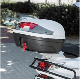 Resim Arwic Beyaz Motor Arka Çanta 46 Lt Kapasiteye Sahip Dayanıklı Malzeme ile Güvenli Montaj 