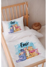Resim %100 Pamuk Saten Isme Özel Isimli 100x150 Bebek Yatak Nevresim Seti Winnie The Pooh Arkadaşlar 