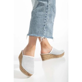 Resim Kadın Hakiki Deri Burnu Kapalı Dolgu Topuk Terlik Beyaz 