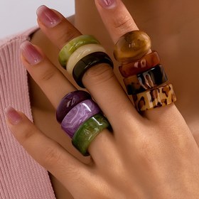 Resim Kadınlar için 10 Adet Şık ve Benzersiz Yüzük Seti, Various Renklerde Akrilikten Yapılmış, Vintage ve Cesur Tasarım Özellikli, Hediyeler, Partiler, Yemekler ve Günlük Giyim için Mükemmel. 