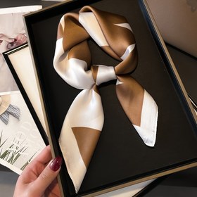 Resim 1 adet 70 * 70 cm başörtüsü, Kadınlar için klima odası şalı, modaya uygun seyahat 27.6 inç, yeni dört mevsim sıcak kare eşarp, popüler ince küçük başörtüsü, açık hava baskılı eşarp 