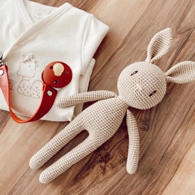 Resim Amigurumi Göz İşlemeli Tavşan Oyuncak 