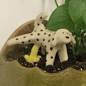 Resim Eclectic Style Resin Köpek İnek Figürü, Anime-Inspired Yaratıcı Dekor, Çeşitli Oda Türleri İçin, Elektrik Gerektirmez, Noel, Cadılar Bayramı, Paskalya, Hanuka, Şükran Günü Dekorasyonları İçin Mükemmel 