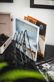 Resim Uyan Ev Ürünleri UYAN EV ÜRÜNLERİ Metal Üçgen Dergilik Kitaplık Plaklık Masa Üstü Çok Amaçlı Düzenleyici 