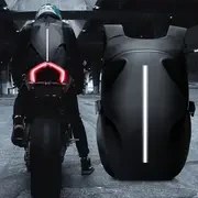 Resim Erkekler için LONGHIKER Motosiklet Sırt Çantası - Yansıtıcı Şeritli Su Geçirmez Kask ve Sürme Ekipmanı Çantası, Aksesuarlar için Büyük Kapasiteli Depolama, Siyah Suni Deri, Motosiklet Sürme Sırt Çantası 