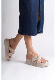 Resim Clara Düz Topuklu Kurdele Desenli Taşlı Kalın Ve Ortopedik Taban Kadın Terlik Kt Krem Krem 