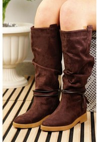 Resim Günlük Kadın Diz Altı Çizme Körüklü Alçak Topuklu Tırtıklı Tabanlı Kürklü Astarlı Püskül Detay 1045 Kahve Süet 