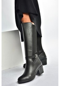 Resim Fox Shoes V965030509 Siyah Kalın Topuklu Arkası Lastik Detaylı Kadın Çizme Siyah 