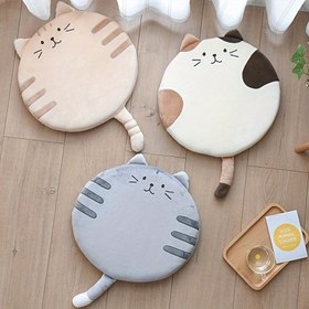 Resim 1 Adet Yumuşak ve Rahat Kedi Desenli Yastık – Ev, Ofis veya Araba için Peluş Oturma ve Sırt Desteği – Çizgili Kulakları ve Bıyıkları ile Sevimli Gri Kedi Tasarımı – Sandalye Konforu ve Dekoratif Kullanım için Mükemmel 