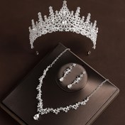 Resim 3'lü Şık Halloween Rhinestone Aksesuar Seti - Göz Kamaştıran Taç, Kolye ve Küpe Takı Seti, Gelinler, Düğün Etkinlikleri ve Cadılar Bayramı Kostümleri için - Şık, Uzun Ömürlü ve Bütçe Dostu 