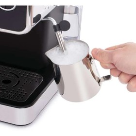 Resim Russell Hobbs Distinctions Seri Espresso Makinesi, Buhar Çubuğu İle Kolay Süt Köpürtme ve Isıtma 