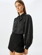 Resim Puantiyeli Uzun Balon Kol Fular Yaka Saten Gömlek 