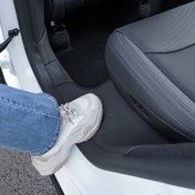 Resim 2025 Tesla Model Y Ön ve Arka Kapı Eşik Şeridi Koruyucu, Juniper Dahili Tekme Karışımı, Çizilmez Hoş İstakana Pedalı 6 Parça Seti B Sütunü Kılıc Araçlar iç ın Modern Vehicle Trim, Șık Protector Dayaníkl Malzeme yksek Kalite Pad bpillar Guard araba Tutkunlari arahac korumalar 