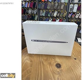 Resim apple macbook air m1 işlemci 16 ram 256 gb 