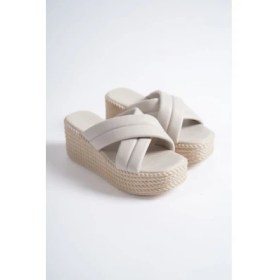 Resim Lux Shoes Dolgu Topuklu Ortopedik Taban Hasır Görünümlü Çapraz Kadın Terlik 
