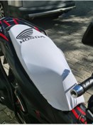 Resim Honda PCX TÜM YILLARA UYUMLU KOLTUK KILIFI BEYAZ. 