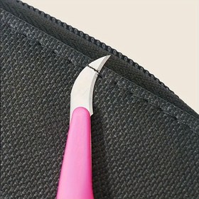 Resim 1 adet Mor Plastik Saplı Dikiş Açacağı, Dikiş İpliği ve Aletleri İçin Kullanılır 