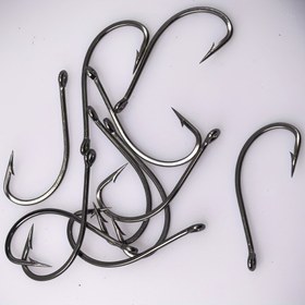 Resim 200 adet Dikenli Uzun Saplı Balıkçılık Kancaları - Güvenli Yem Tutma için Siyah Yüksek Kaliteli Metal Eğimli Ağız Tasarımı, Taş Yemi Balıkçılığı - Deniz Levreği ve Alabalık Kancaları, Olta Balıkçılığı Temelleri | Şık Metalik Bitiş | Parlak Metalik Kanca 