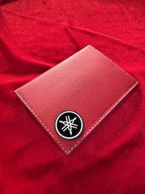 Resim ATTA PAZARLAMA Deri kabartmalı kırmızı yamaha markalı motor ruhsatlık, ruhsat kabı, ruhsat kılıfı, ruhsat cüzdanı 