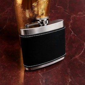 Resim Mena Rise Siyah Derili 5 OZ-150 cc Hunili Çelik Viski Içki Konyak Matarası 