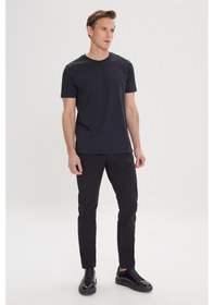 Resim AC&Co / Altınyıldız Classics Erkek Sıyah Slim Fit Dar Kesim Pamuklu Bisiklet Yaka Tişört Siyah 