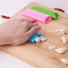 Resim Kolay Tutuşlu Sarımsak Soyucu - Dayanıklı Plastik, Mutfak & Yemek Kullanımı İçin Mükemmel 