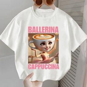 Resim Kızlar için Pembe "Balerina Cappuccino" Grafik Tişört - Kısa Kollu, Yuvarlak Yaka, Kahve Fincanı Tasarımı ile Rahat Yaz Tişörtü, Dış Mekan Aktiviteleri için Mükemmel, Gençler için Rahat Giyim | Eğlenceli Grafik Tişört | Orta Esneklikli Kumaş 