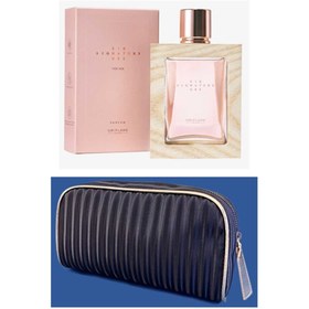 Resim Oriflame Çerçeveli Tasarımıyla Signature for Etkileyici Kadın Parfümü ve Lacivert El Çantası Seti 