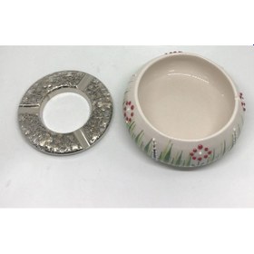 Resim Lebron Kırmızı Çiçek Desenli Seramik & Metal Kül Tablası 