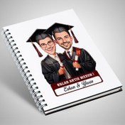 Resim Karikatürlü Üniversiteli İki Erkek Arkadaş Mezuniyet Defter 