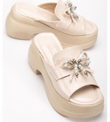 Resim Kadın Dolgu Topuklu Terlik Bej Rugan Tümyüz İnce Aksesuarlı-3859 Bej 