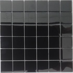 Resim Mozaikristal, Mutfak Tezgah Arası ve yaşam alanlarının tüm yüzeyleri için Siyah Kristal Cam Mozaik. Cam ölçüleri: 48x48x4 mm. File ölçüsü: 30x30 cm. ( 1 Koli = 1 m2 Fiyatıdır ) 