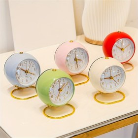 Resim RUISUNG Vintage Metal Duvar Saatleri - 6 Yuvarlak, Pil ile Çalışan, Gece Işığı ile Sesli Alarm Saatleri, Klasik Azimiyetli Tasarım, Yüksek Çözünürlüklü Cam Yüz, Yatak Odası, Oturma Odası, Ofis, Mutfak, Seyahat Alarm Saati için İdeal, Yatak Odası Duvar Saati | Vintage Duvar Saati | Metalik Kaplama 