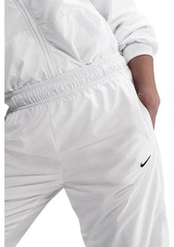 Resim Nike Otg Uv Essential Classic Woven Pant. Loose Fit Lastik Paçalı File Astarlı Kadın Günlük Eşofman Altı Beyaz Beyaz 