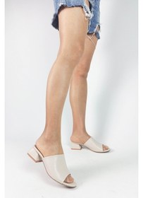 Resim Bej Renk Kalın Topuklu Kadın Terlik Bej 