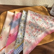 Resim Kadınlar için 1 adet çiçek desenli elyaf başörtüsü - Zarif el yapımı saç tokası, bandana veya şık saç aksesuarları ile birlikte vibrant çiçek desenleri, dış mekanlarda ve şık saç dekorasyonlarında mükemmel 