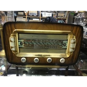 Resim Kahverengi Fransız Lambalı Retro Radyo, Şık ve Kaliteli Ses Deneyimi 