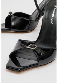 Resim Dericlub Kadın Stiletto Tokalı Bilek Bağlamalı Rugan Topuklu Ayak Pudra 