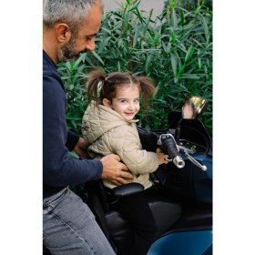 Resim HONDA FORZA Motosiklet Çocuk Koltuğu, 4-8 Yaş, Siyah Deri, Kollu, Emniyet Kemerli HEDİYELİ 