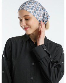 Resim Hürrem Bone Lacivert Pratik Hazır Geçmeli Tesettür Bone Sandy Kumaş Geometrik Lacivert 