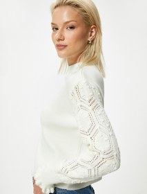 Resim Triko Kazak Uzun Kollu Ajurlu Hafif Dik Yaka Manşetleri Fırfır Detaylı 