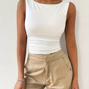 Resim Kadınlar İçin İnce Kesim Esnek Polyester-Spandeks Karışımı Tank Üst - Şık Yuvarlak Yaka Düz Renk Kolsuz Gömlek, Her Mevsime Uygun Makinede Yıkanabilir Günlük ve Resmi Giyim 