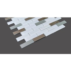 Resim MozaiKristaL Mutfak Tezgah Arası Kristal Cam Mozaik. Cam ÖLÇÜLERI:15X73-23X48-23X73-23X98MM. Kalınlık: 4 Mm. File Ölçüsü: 30X30 Cm. Renk: Beyaz-Gümüş-Krom Mix. ( 1 Kutu = 1 m2 Fiyatıdır ) 