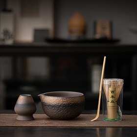 Resim 4 adet/5 adet Japon ilhamlı altın süslemeli demir boyalı sert seramik matcha seti, vintage tarzda matcha araçları, çay seti matcha kasesi ile dökme spout, bambu matcha karıştırıcı, matcha kaşığı, matcha karıştırma kaşığı standı, paslanmaz çelik süzgeç, matcha çay töreni için mükemmel, Noel, Şükran Günü, Ramazan, Anneler Günü ve Juneteent için ideal hediye 