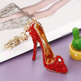 Resim Şık ve Zarif Çift Taraflı Taşlı Yüksek Topuklu Ayakkabı Anahtarlık, Çanta Aksesuarı | Yüksek Kalite, Hediye Premium, Tatil Partileri İçin Uygun, 1 Rastgele Renk Kalp Şeklinde Kitap Ayracı ve Tebrik Kartı Dahil, Yeni Mor Renk ve Eski Renk Rastgele Gönderim 