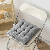 Resim Non-slip and Comfortable Chair Cushion - Perfect for Relaxing 
