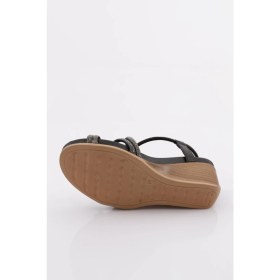 Resim DGN 1046 Kadin Dolgu Taban Çapraz Bantli Sandalet 